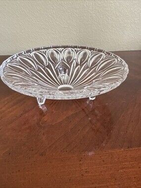 Vintage cut crystal bowl thumbprint 3 footed candy dish